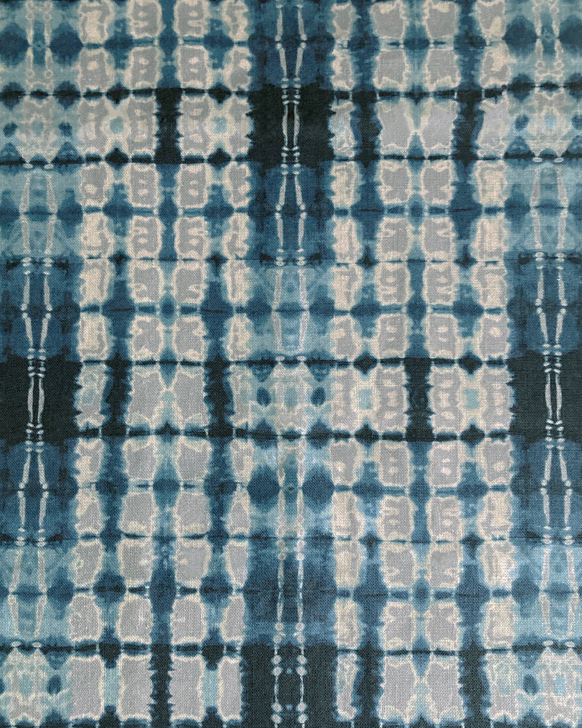 Ripple Fabric in Silver